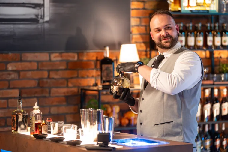 Cocktail Master: Najveći i najuzbudljiviji regionalni spektakl za barmene pratite na platformi Voyo