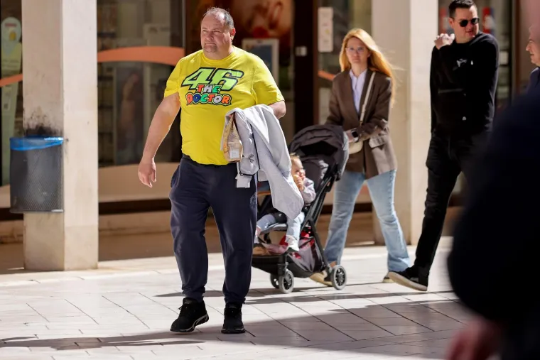 Nikada vi&scaron;e zgodnih djevojaka na jednom mjestu: Pogledajte kako se uživalo u hrvatskom gradu