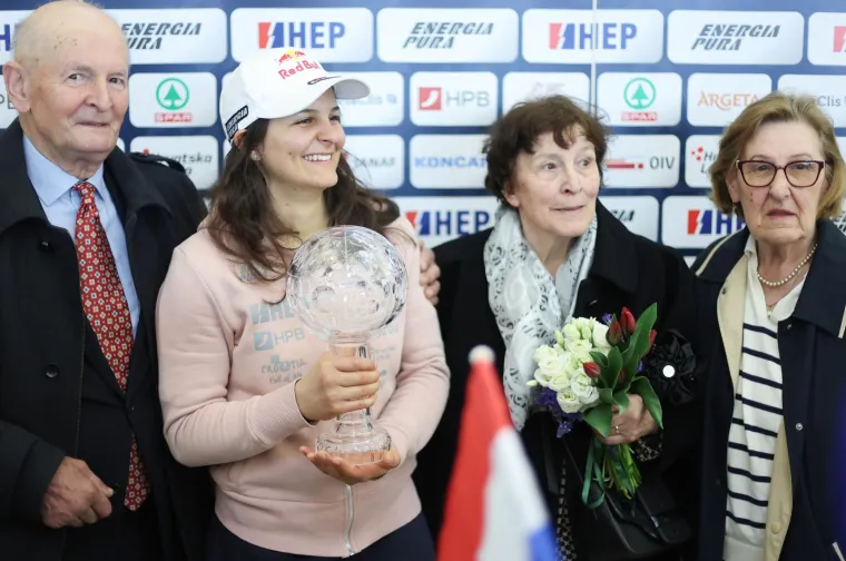 Zrinka je zaslužila bolje od ovoga: Pazite kako je Hrvatska dočekala najbolju slaloma&scaron;icu svijeta