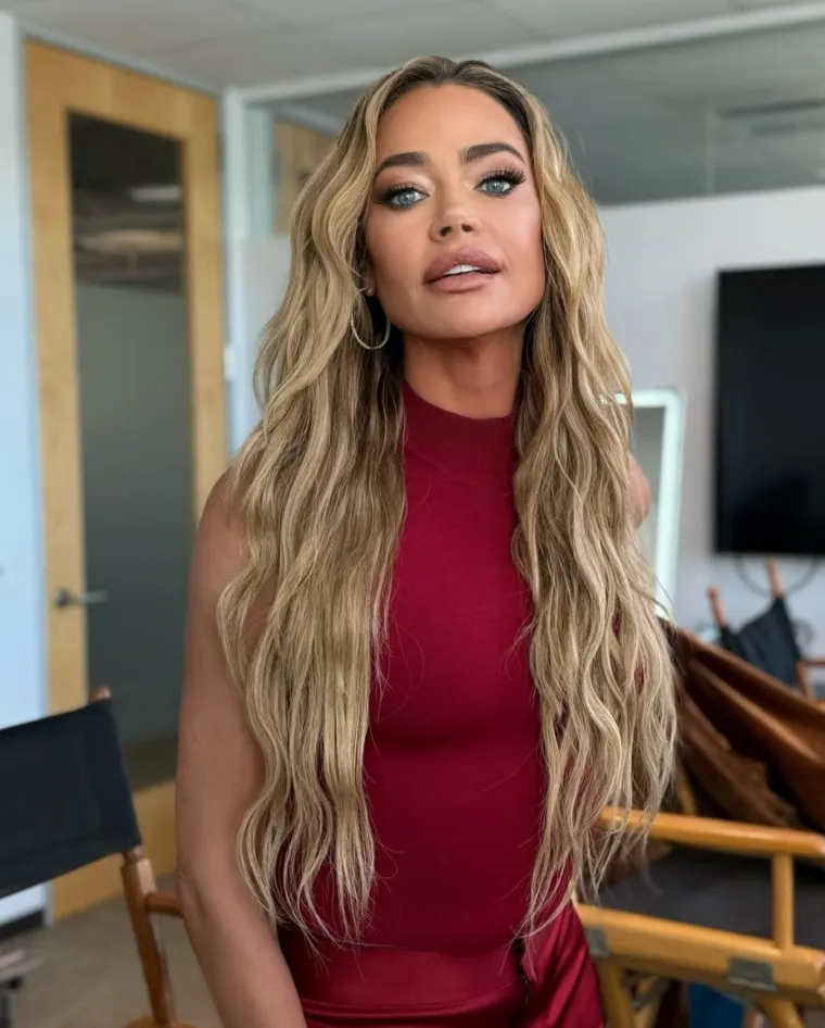 Bila je jedna od najljep&scaron;ih glumica, a onda je... Denise Richards fanovi ne prepoznaju na ulici