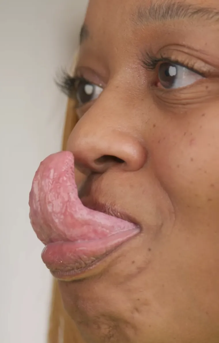 Njezini prijatelji imaju podijeljena mi&scaron;ljenja &ndash; nekima je to cool, nekima odvratno, a neki se i dalje iznenade svaki put kad ga vide.