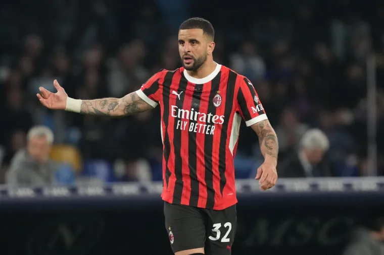 Nakon izvješća o Kyleovom noćnom izlasku s dvije uspješne Srpkinje Marijanom Vidović i Draganom Dračom u Milanu, izvor je za OK! otkrio da je njegova žena Annie postavila pravila za svog muža.

&quot;Annie je odlučila pokušati još jednom, ali on mora shvatiti da mora biti izuzetno, oprezan jer mu se čak i najnevinije stvari mogu obiti o glavu&quot;, ispričala je neimenovana osoba bliska paru.