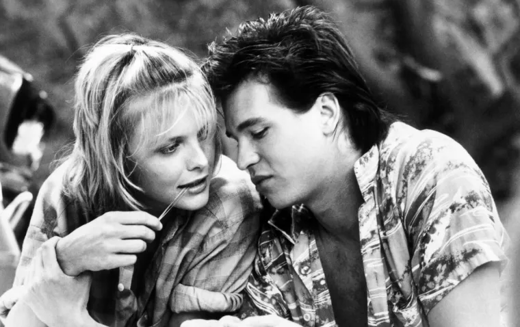 Žene su ludjele za njim! Sjećate li se kako je legendarni Val Kilmer izgledao u mladosti?