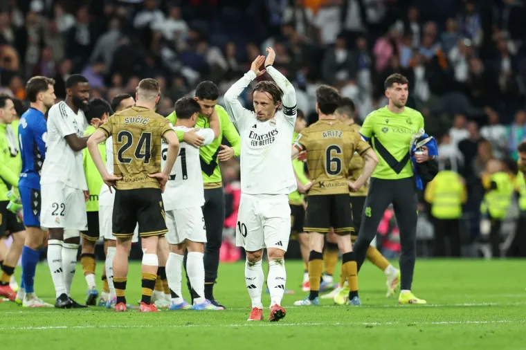 Uhvaćeni na djelu: Evo što je Modrić napravio Sučiću poslije infarktnog okršaja