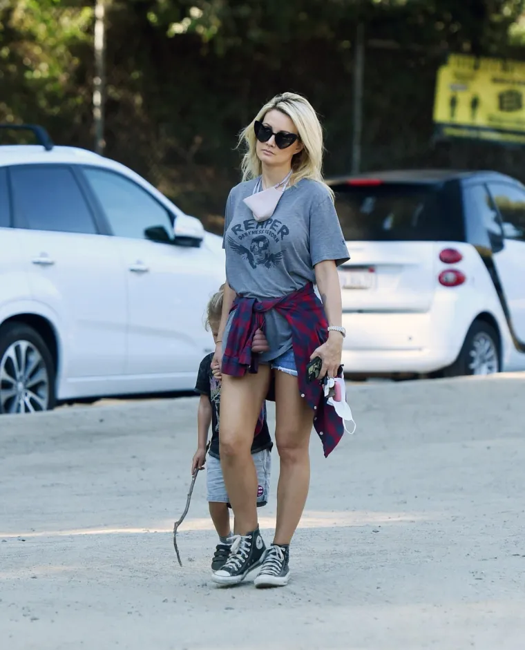 Kako danas izgleda najpoznatija Playboy zečica? Plavokosa ljepotica otkrila mračne tajne poznate vile