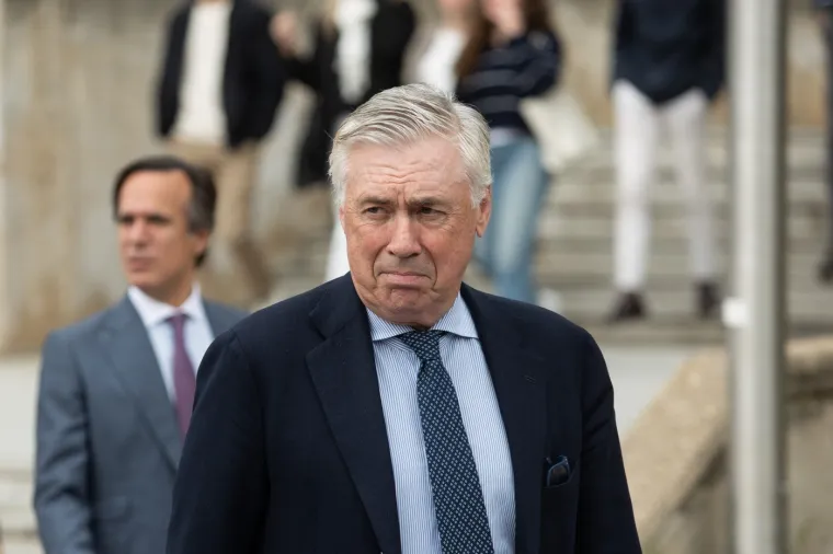 Jedan osmijeh je ipak bio upućen novinarima.