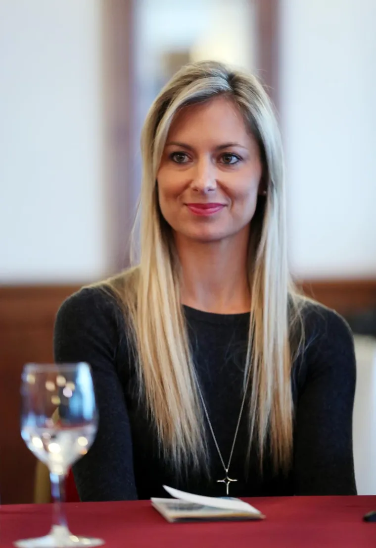 Od vrhunske klizačice do brižne majke troje djece: Idora Hegel danas slavi  42. rođendan