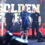 Martinjak ulazi u ring s Dinamovim šalom. 