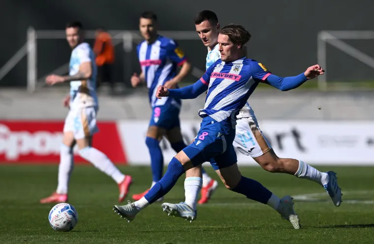 Armada izvjesila znakoviti transparent: Strahuju li hajdukovci od Fruka i dru&scaron;tva?