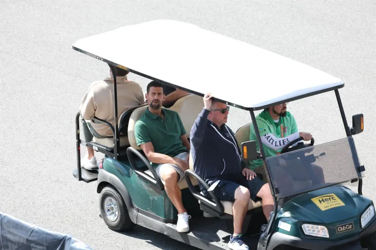 Fotografije otkrivaju koliko je ozbiljno, Đoković ima veliki problem: 'Sve je počelo u Miamiju...'