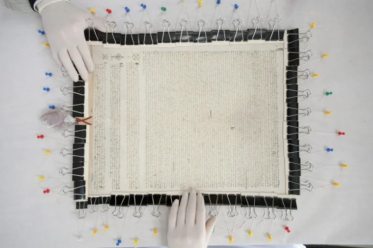 Među pohranjenim dokumentima u arhivu nalaze se i autentični zapisi sa suđenja Galileu Galileiju iz 1633. godine, koji svjedoče o ovom značajnom događaju u povijesti.