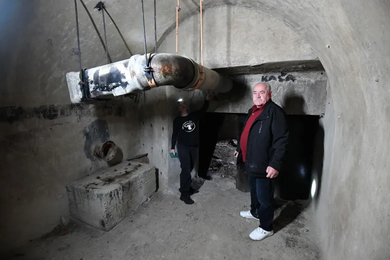 Iako su danas zapušteni i bez službene funkcije, bunkeri nisu zaboravljeni. Njih posjećuju znatiželjnici, ljubitelji urbane povijesti i avanturisti u potrazi za zaboravljenim mjestima.