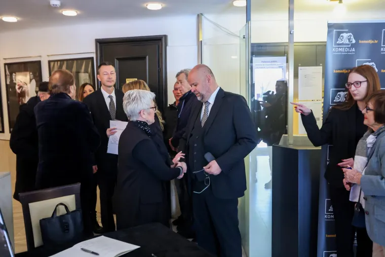 Tužni prizori na komemoraciji u čast Alfiju Kabilju: Okupile se brojne poznate osobe