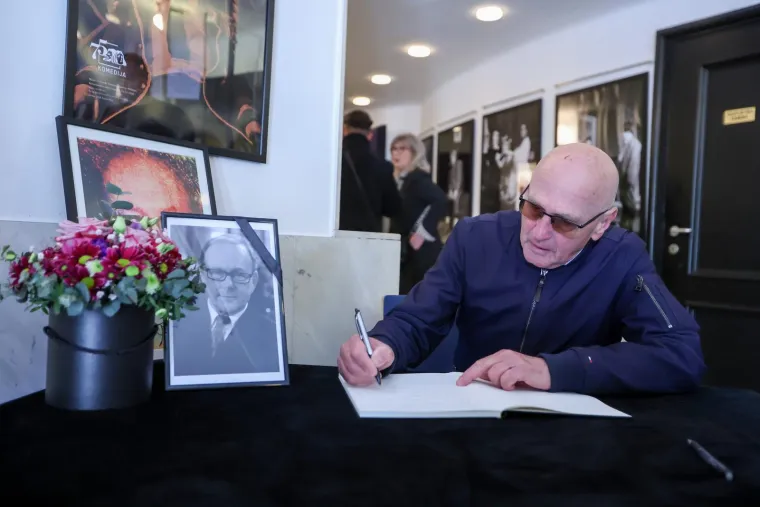 Tužni prizori na komemoraciji u čast Alfiju Kabilju: Okupile se brojne poznate osobe