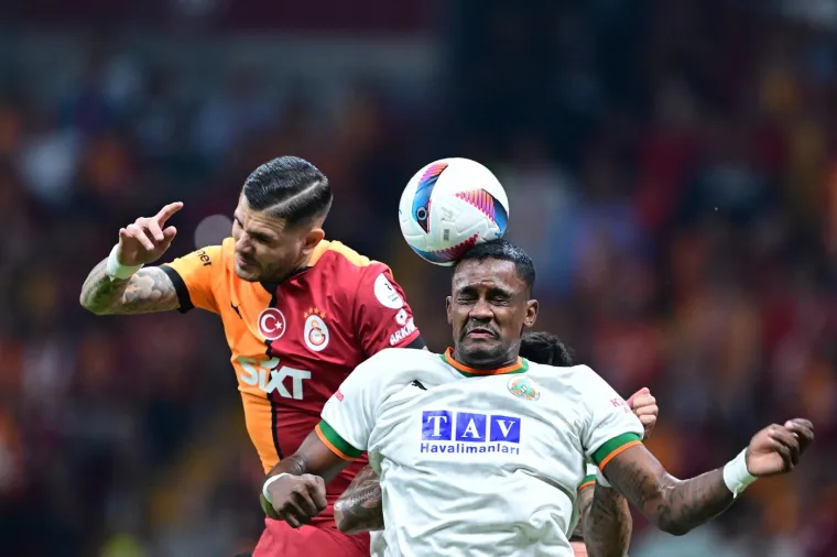 Nogometna zvijezda sve otkrila o fatalnoj supruzi: 'Varala me s vi&scaron;e mu&scaron;karaca, ali ne i s Brozovićem'