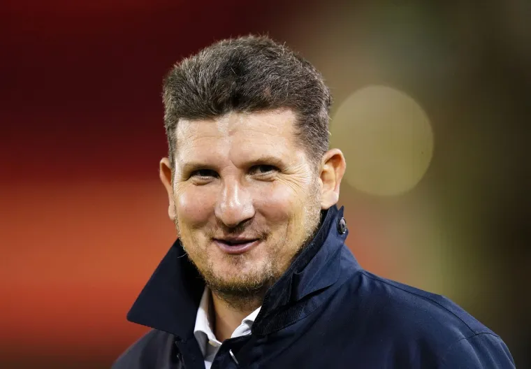 Giraldi ima iskustva s velikim klubovima koji imaju veliku prošlost i budžet, ali i dalje daje prednost pronalasku talenata. Odličan je u analizi tržišta i dovođenju jeftinih i talentiranih rješenja. Svakako bi u transfer-politici bio pun pogodak, ali pitanje je koliko bi se priviknuo na klub kakav je Dinamo.