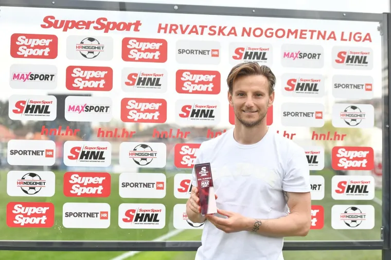 Ivan Rakitić ima bujnu kosu, bujniju u posljedne vrijeme i miljenik je suprotnog spola. 