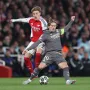 REAL BOLNO PAO U LONDONU: Luka nije ništa mogao, igrači Arsenala zatvorili su ga. Krah je bio potpun nakon izvanrednog udarca Declana Ricea, koji je otvorio brane koje su rasturile momčad Real Madrida - &quot;Tragična noć, nedolično europskom prvaku. Teško je vjerovati u čudo za osam dana&quot;, navodi Marca.