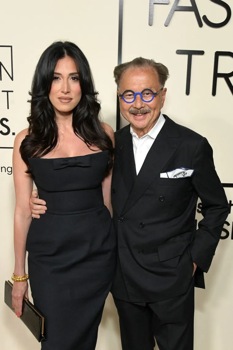 Mamili poglede 'hrabrim' kombinacijama: Bikiniji, prozirne haljine i vreća umjesto krune