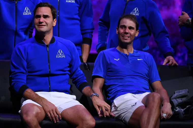Federer i Nadal zajedno su plakali i držali se za ruke.