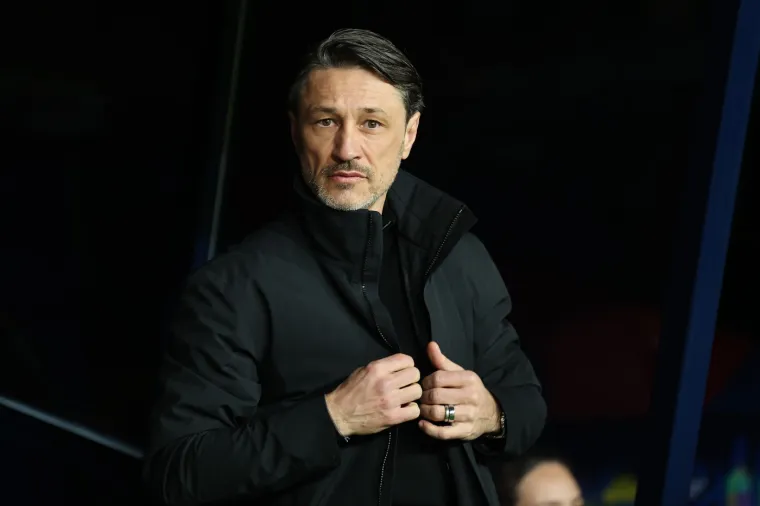 Nogometaši Barcelone dominirali su od prve do zadnje minute postigavši četiri gola iz 20 udaraca, dok su gosti pucali 12 puta, ali bez uspjeha. Izraz lica Nike Kovača sve govori o tome