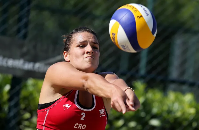 Bila odbojka&scaron;ica, a sad - časna sestra! Evo kako je izgledala prije odlaska u samostan