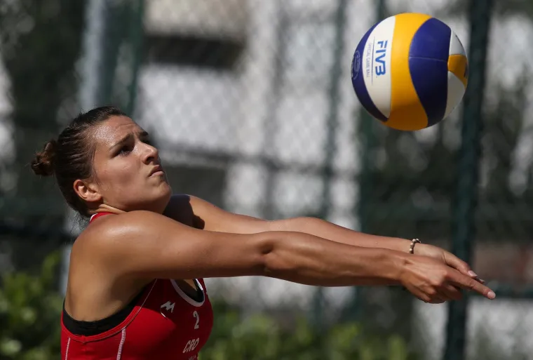 Bila odbojka&scaron;ica, a sad - časna sestra! Evo kako je izgledala prije odlaska u samostan