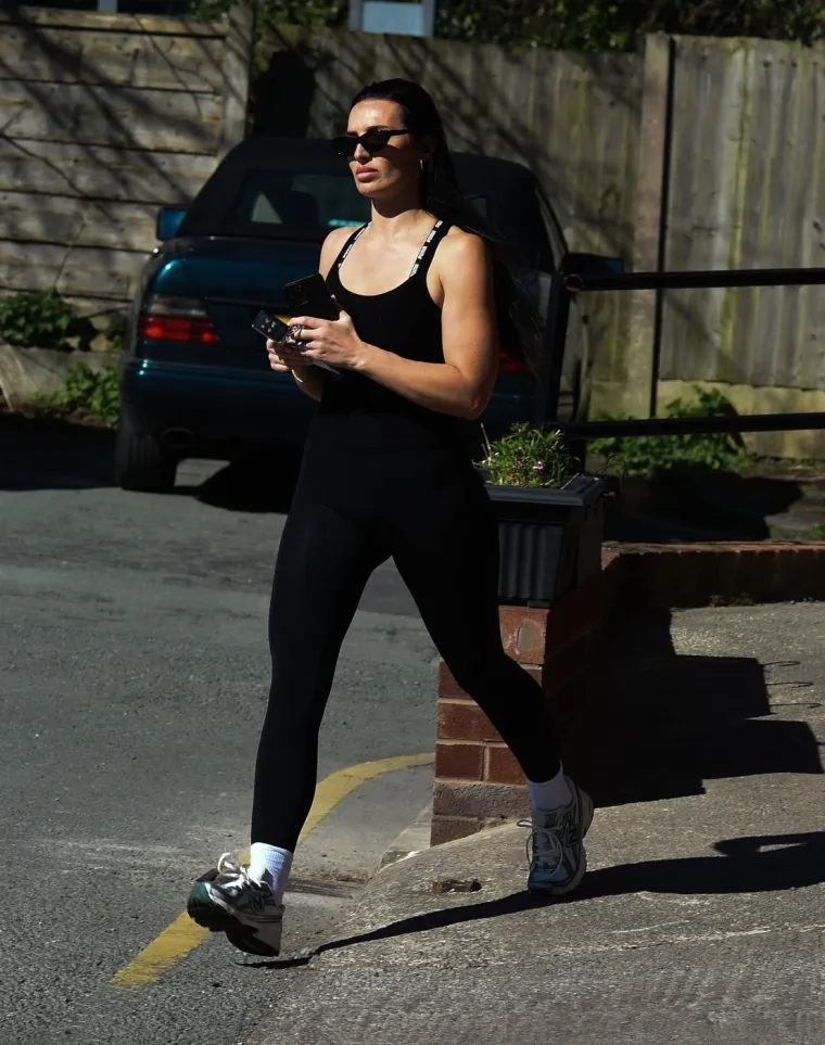 Vidite li ne&scaron;to neobično na supruzi najvećeg preljubnika? Svi pričaju o ovom