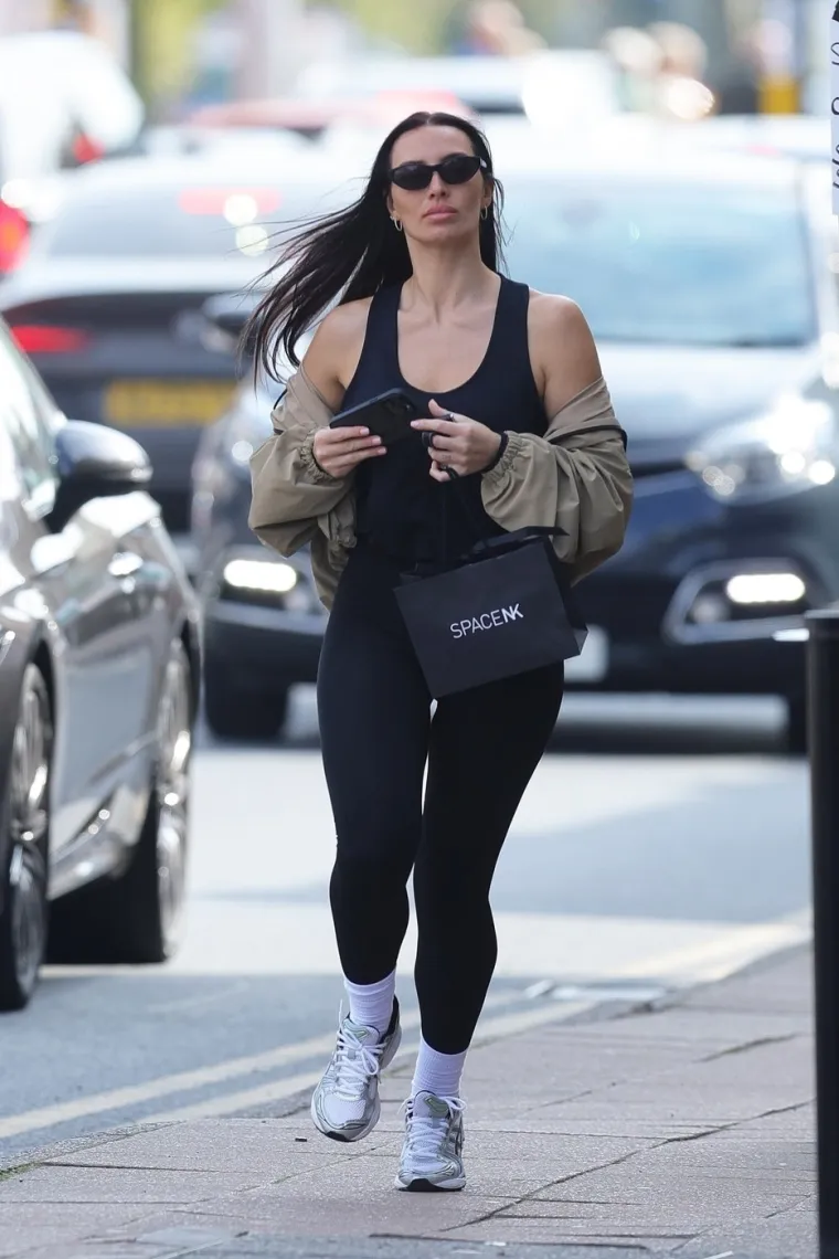 Vidite li ne&scaron;to neobično na supruzi najvećeg preljubnika? Svi pričaju o ovom