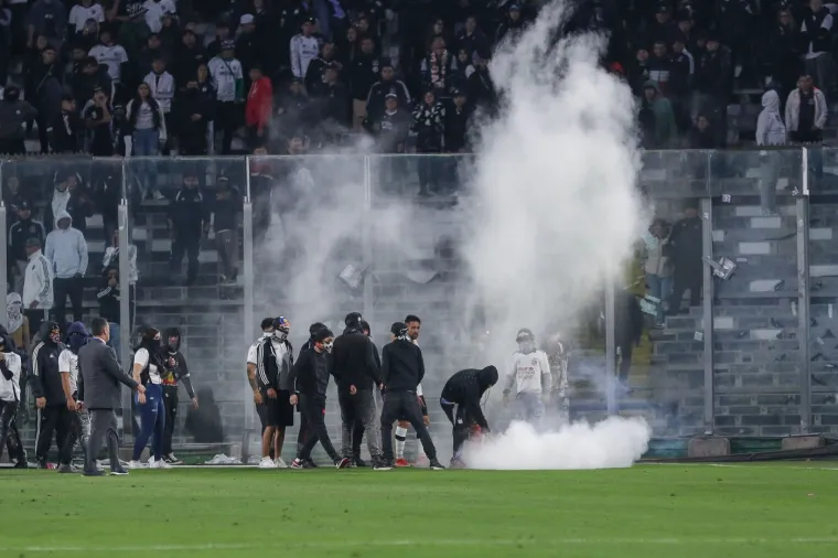 Strava i užas na stadionu: Policija pregazila i ubila tinejdžere? Jezivi kadrovi obilaze svijet