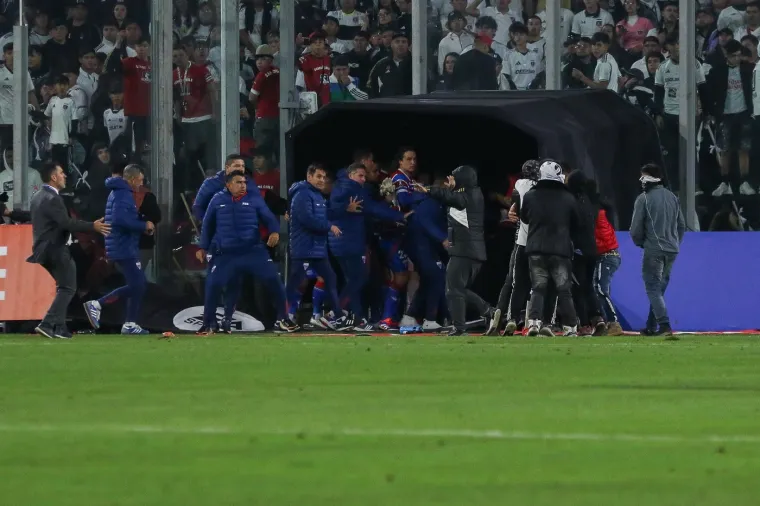 Strava i užas na stadionu: Policija pregazila i ubila tinejdžere? Jezivi kadrovi obilaze svijet