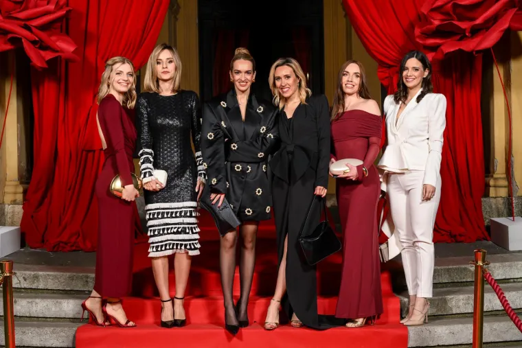 Reporterke RTL-a Danas Lucija Ptičar, Ines Goda Forjan, Kristina Čirjak, Donna Diana Prćić, Marina Brcković, Zorana Čičak Kulić