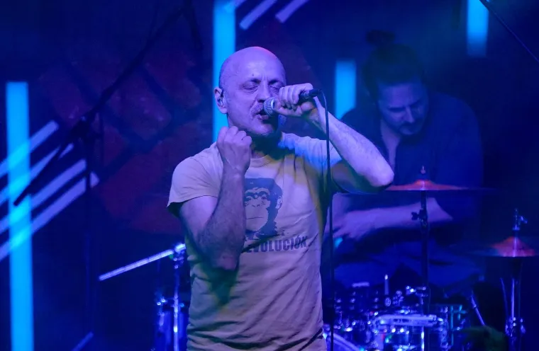 Skandal ne smeta show: Mile Kekin prije dva dana uhićen, sinoć pjevao kao da ništa nije bilo