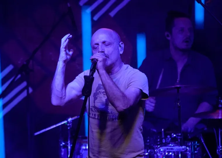 Skandal ne smeta show: Mile Kekin prije dva dana uhićen, sinoć pjevao kao da ništa nije bilo