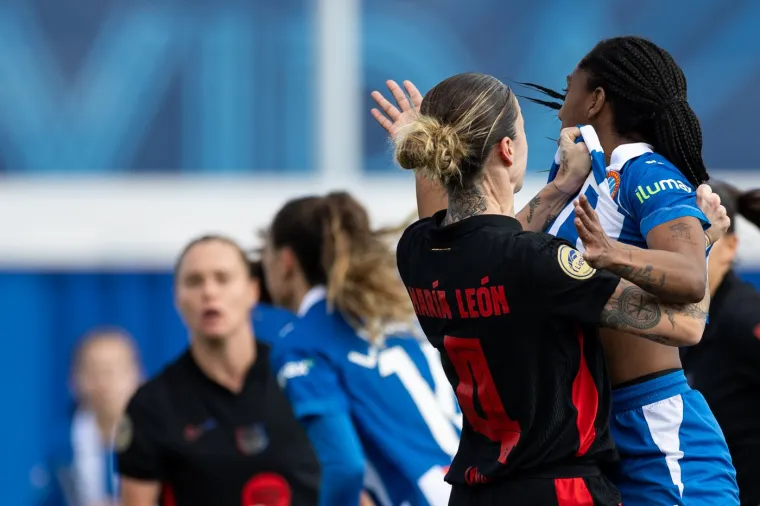 Maria Leon i Daniela Caracas imali su brojne duele tijekom utakmice