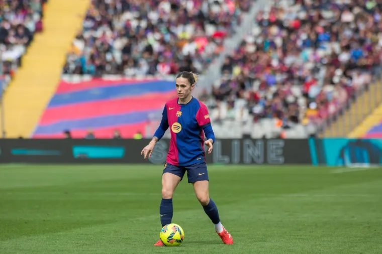 Nogometa&scaron;ica kažnjena jer je neprimjereno dirala protivnicu, stavila je ruku gdje nije smjela?