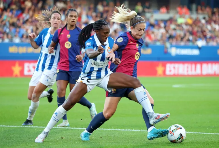 Nogometa&scaron;ica kažnjena jer je neprimjereno dirala protivnicu, stavila je ruku gdje nije smjela?