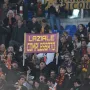 Tu je naravno i velika netrpeljivost juga Italije prema sjeveru te odbojnost prema popularnim sjevernjačkim klubovima kao što su Juventus, Inter i Milan. 