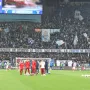 Mjere, koje je nametnuo rimski prefekt, Franco Gabrielli, uključivale su plastične staklene pregradne stijene postavljene u Curva Sud i Curva Nord, dijeleći dijelove iza svakog gola na dva dijela. Obje grupe ultrasa nastavile su s prosvjedima do kraja sezone, uključujući i pobjedu Rome od 4–1 u uzvratnom susretu. Ultrasi Lazija vratili su se na Curva Nord za pobjedu Rome od 2-0 u prosincu 2016., ali Ultrasi Rome su nastavili bojkotirati utakmice.