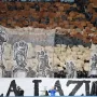 Navijači Lazija su 2017. ostavili antisemitske naljepnice Anne Frank u dresu Rome, kao i grafite, na Stadio Olimpicu. Kontroverza koja je nastala potaknula je antirasističke akcije klubova Serie A, uključujući Lazio, iako su se nekima od tih akcija protivili njihovi navijači. 