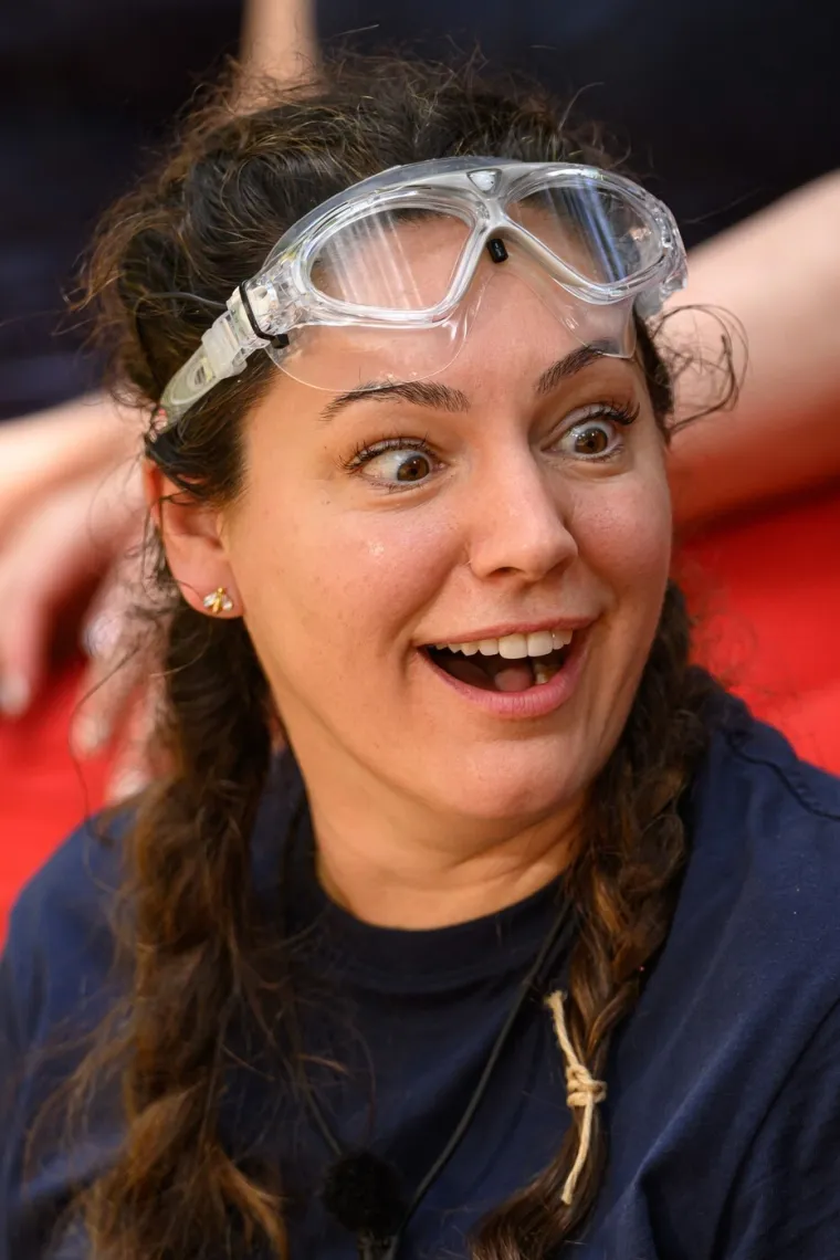 Danas je slavna zbog oblina, ali žena s najljepšim tijelom je nekoć izgledala drugačije