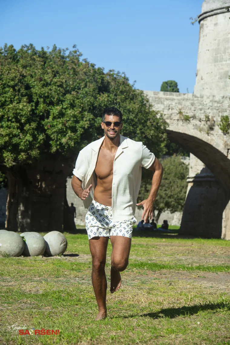 Milo&scaron; Mićović