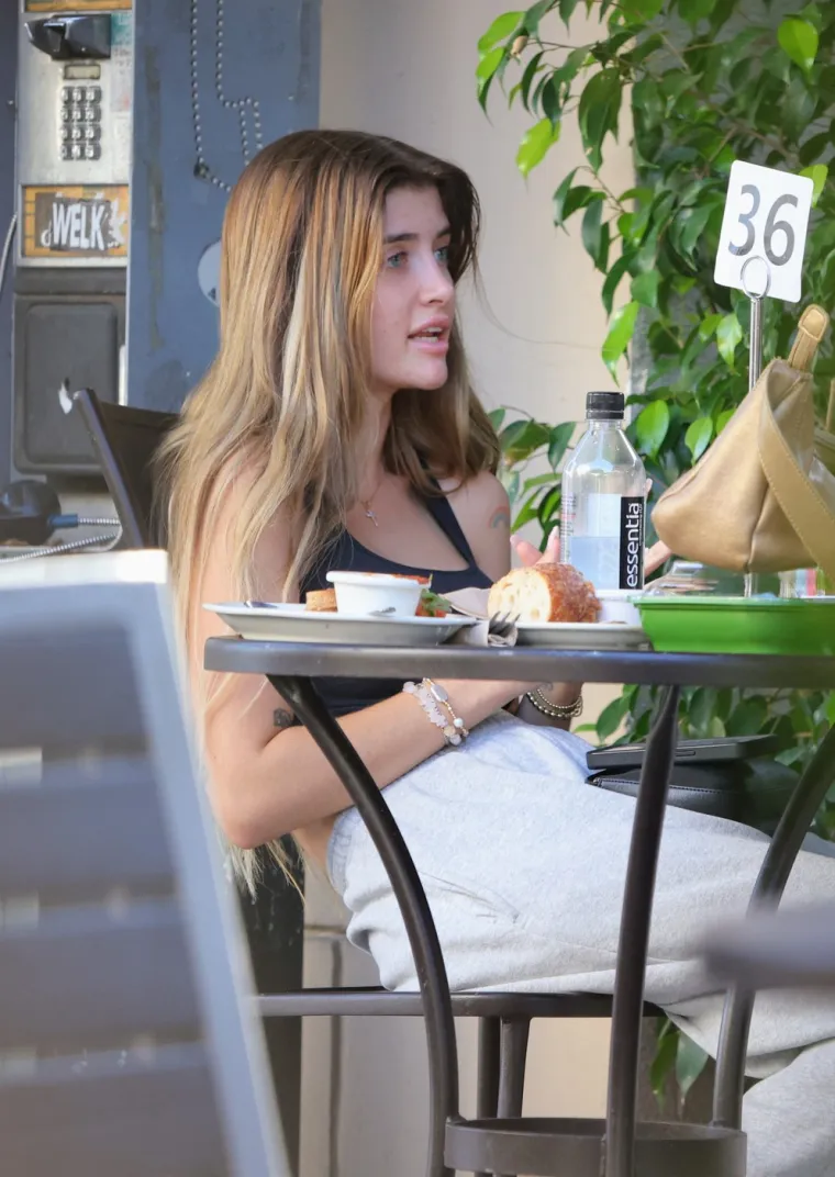 Sami, nasljednica Charlieja Sheena, obožava estetske zahvate i snima za Only Fans