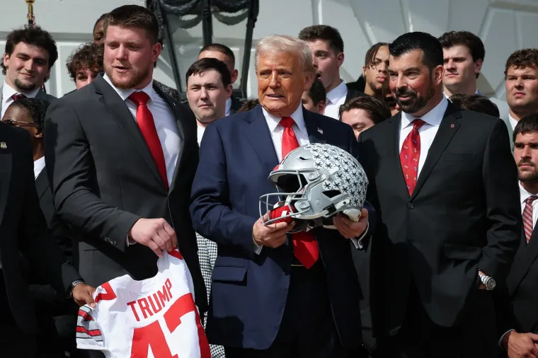 Svi su vrištali od smijeha Trumpovom potpredsjedniku; 'Ovaj tip je sramota'
