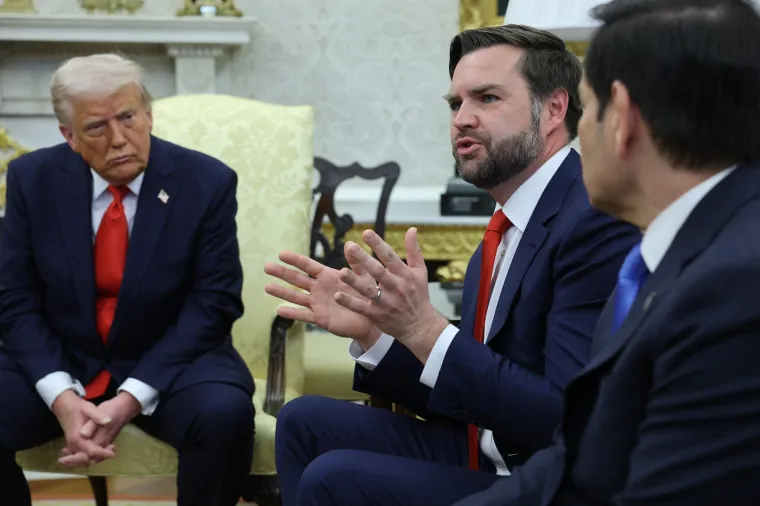 Svi su vri&scaron;tali od smijeha Trumpovom potpredsjedniku; 'Ovaj tip je sramota'