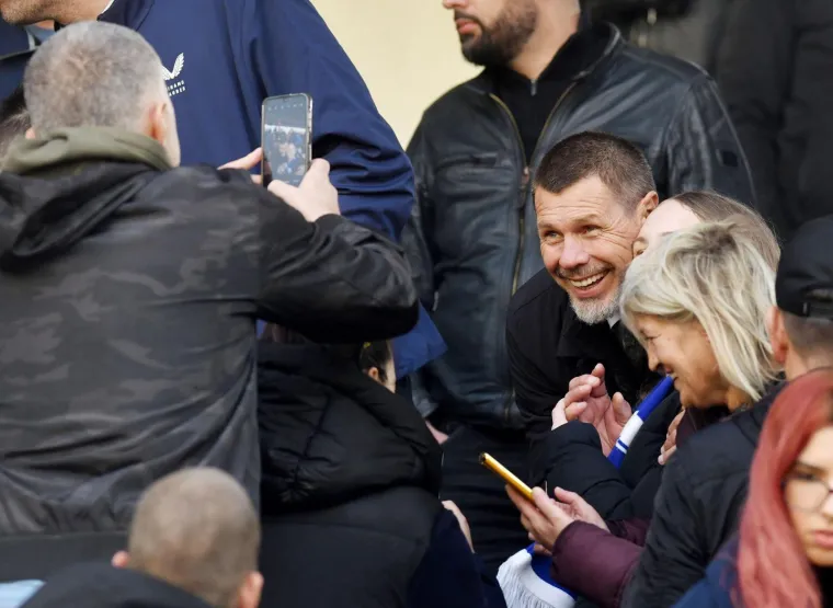 Boban je vrlo lijepo dočekan na stadionu. Svi su se htjeli fotografirati s njim...
