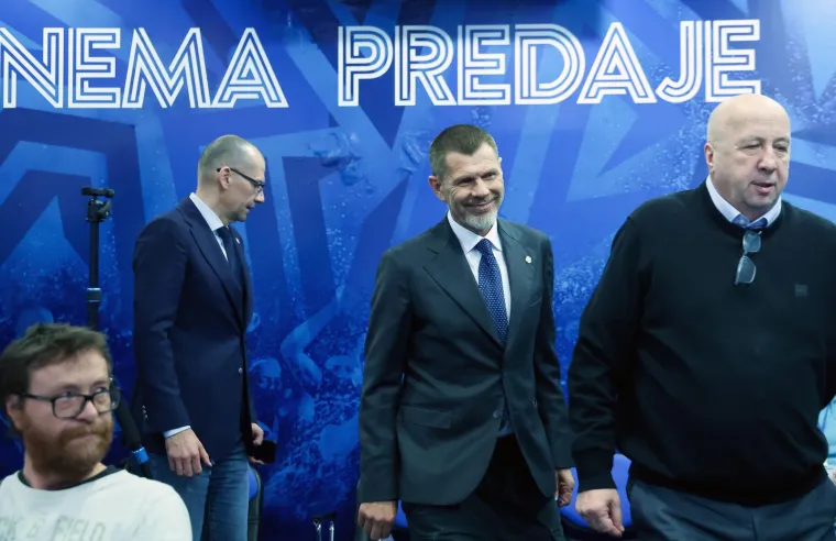 "Prvi put sam na Hitrec Kacijan zakoračio 1. rujna 1982. Vjerujte ista je želja, ista ambicija, ista ljubav. Jo&scaron; je sve plavo", rekao je.