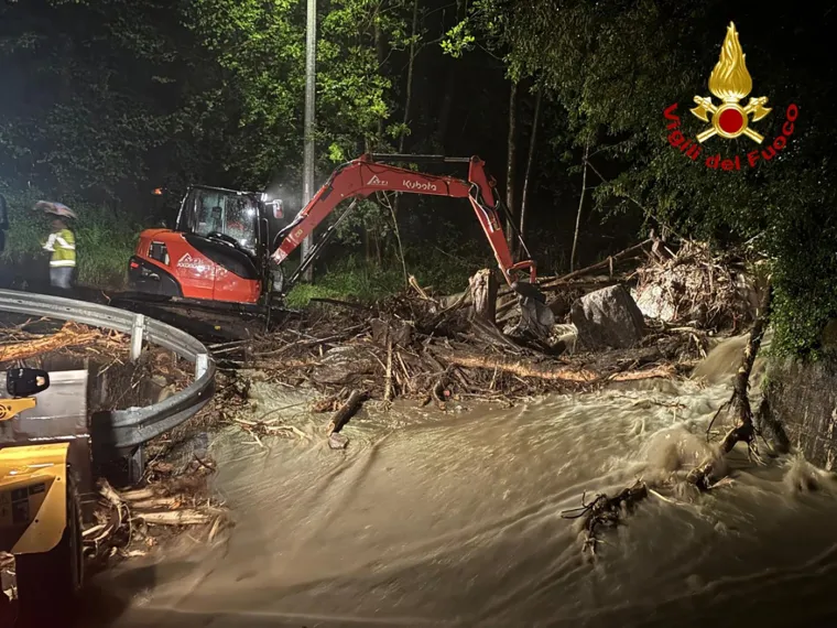 Nakon ove tragedije, broj mrtvih u Italiji narastao je na tri, s obzirom na to da je 92-godišnjak pronađen mrtav u poplavljenoj kući u sjevernoj regiji Pijemont