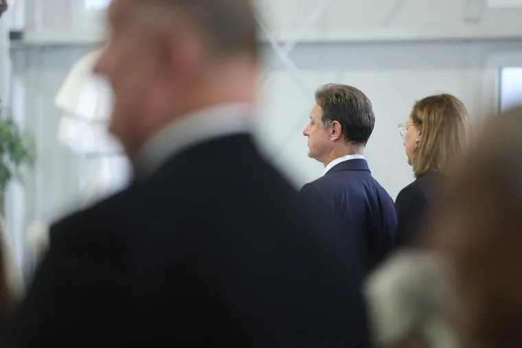 HDZ-ovci u prvim redovima na misi slušali propovijed Kutleše: Bio je tu i bivši šef SDP-a