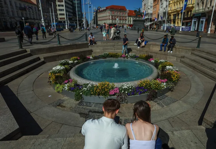 Pogledajte atmosferu u centru Zagreba na Uskrs: Tko je sve prošetao špicom?